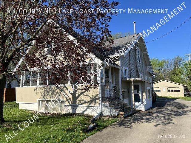 2 BR, 1 BA Apartment 210 Gulf Rd, Elyria, OH 44035