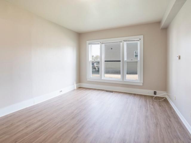 2 BR, 1 BA Apartment 2110 College St Unit Apt 4, Cedar Falls, IA 50613