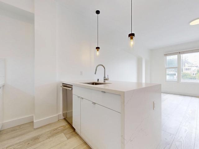 2 BR, 1 BA Apartment 2110 Jackson St, San Francisco, CA 94115