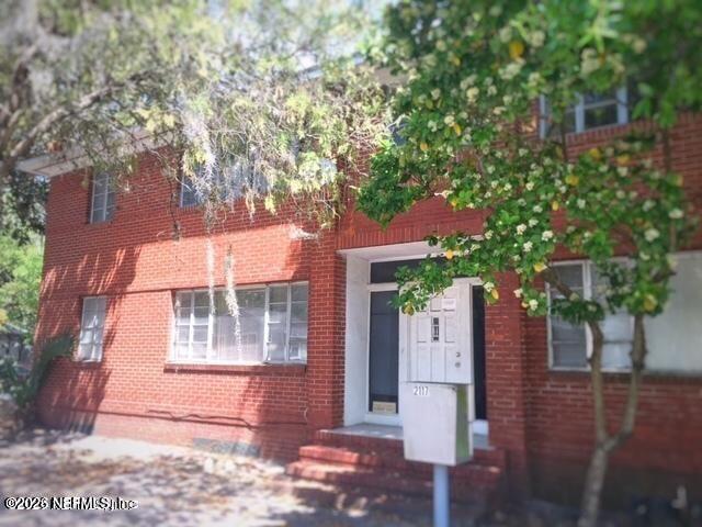 2 BR, 1 BA Apartment 2117 Spring Park Road, Jacksonville, FL 32207