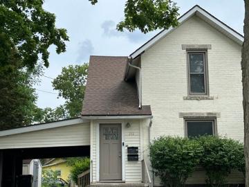 2 BR, 1 BA Apartment 211 Regent Street, Unit 1, Lansing, MI 48912