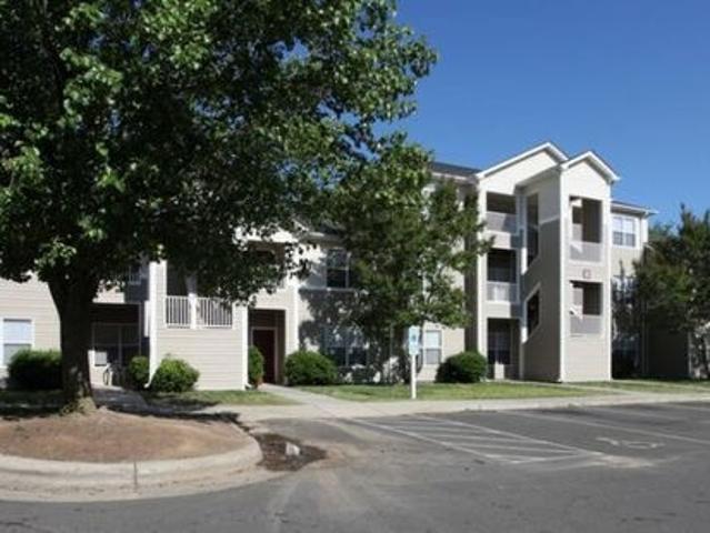 2 BR, 1 BA Apartment 211 Stokes Street Unit 204, Durham, NC 27701