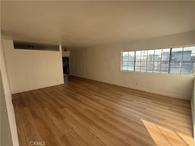 2 BR, 1 BA Apartment 212 West 84th Street, Los Angeles, CA 90003