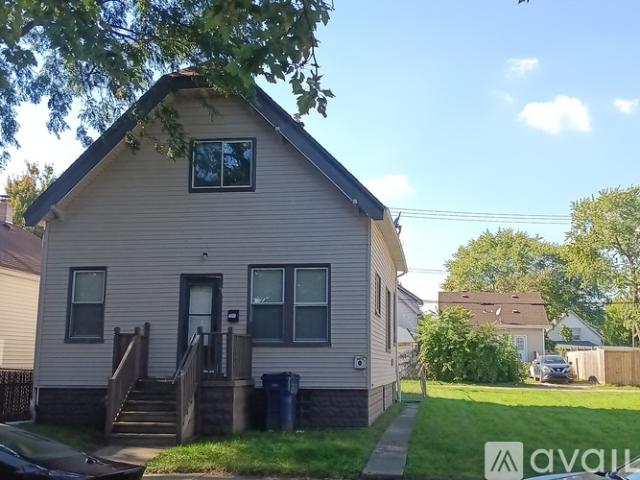 2 BR, 1 BA Apartment 212 Summit St, Unit 1, River Rouge, MI 48218