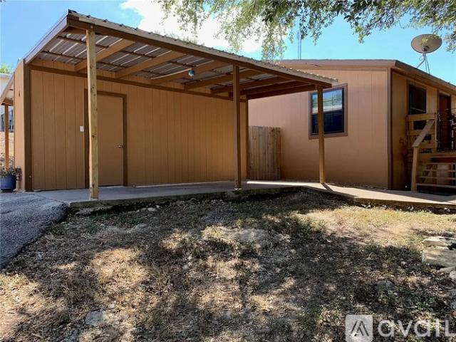 2 BR, 1 BA Apartment 21473 Coyote Trail, Unit 6, Lago Vista, TX 78645