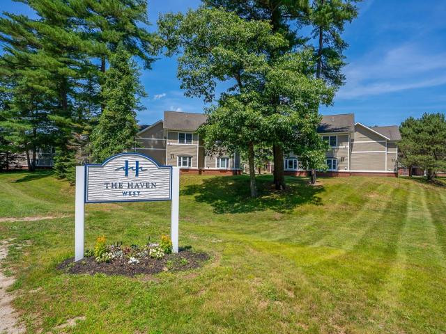 2 BR, 1 BA Apartment 215 Neptune Drive Unit 126 S 8, Brunswick, ME 04011