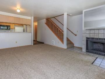 2 BR, 1 BA Apartment 21600 South Des Moines Unit E208, Seattle, WA 98198