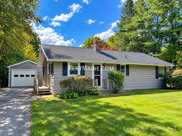 2 BR, 1 BA Apartment 21 Kennebec Rd Hampden, ME 04444