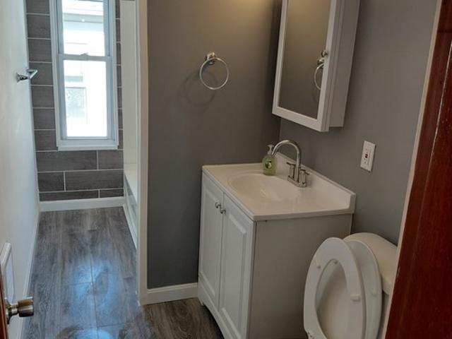 2 BR, 1 BA Apartment 21 Whipple Street, Unit #3, Worcester, MA 01607