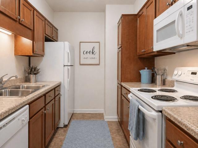 2 BR, 1 BA Apartment 2207 James Pirtle Ct Unit 2242SPS1, Louisville, KY 40217