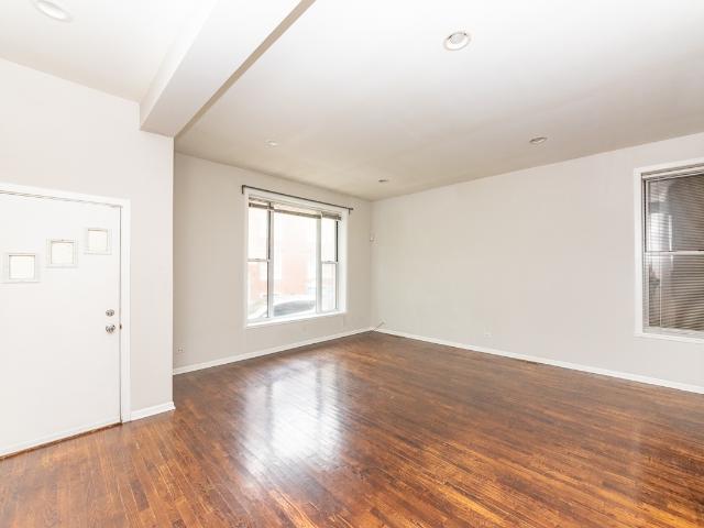 2 BR, 1 BA Apartment 2207 West Race, Chicago, IL 60612
