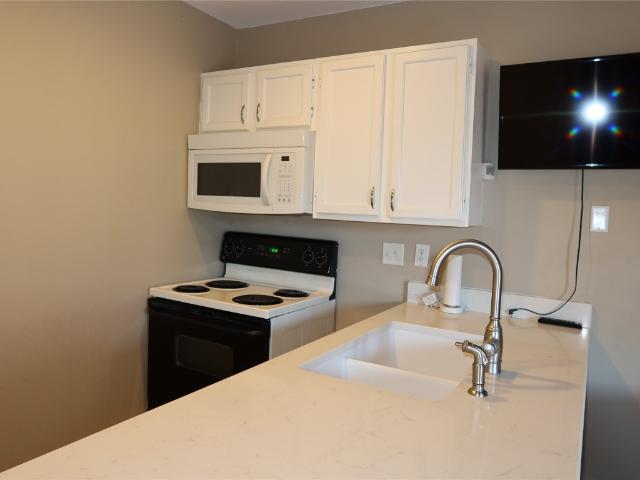 2 BR, 1 BA Apartment 2210 Pearl Street, Austin, TX 78705