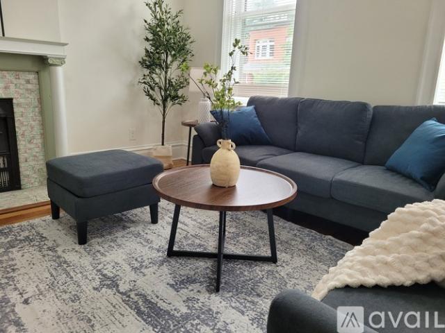 2 BR, 1 BA Apartment 2218 Missouri Ave, Unit 1F, St. Louis, MO 63104
