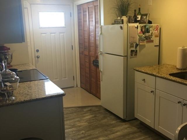 2 BR, 1 BA Apartment 2224 1st St S, Unit A, Jacksonville Beach, FL 32250