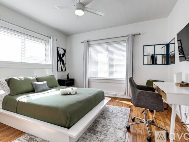2 BR, 1 BA Apartment 2224 SW 6th St, Unit 1, Miami, FL 33135