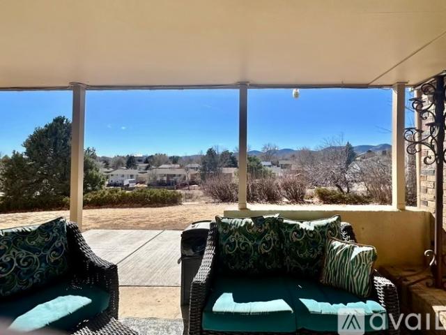 2 BR, 1 BA Apartment 2230 South Beech Court, Lakewood, CO 80228