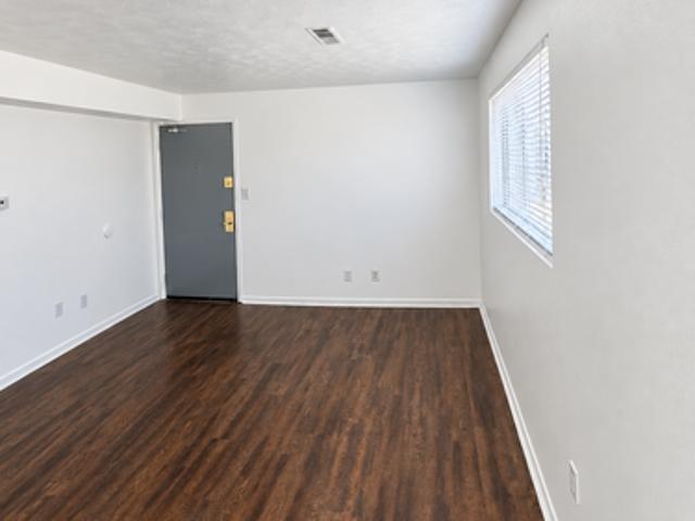 2 BR, 1 BA Apartment 227 W Elm St, Unit 4B, Chillicothe, IL 61523