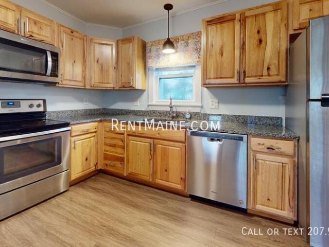 2 BR, 1 BA Apartment 227 Ohio St. Apt Bangor, ME 04401