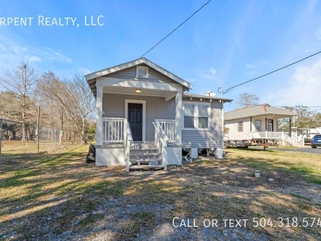 2 BR, 1 BA Apartment 2245 Bayou Rd, St Bernard, LA 70085