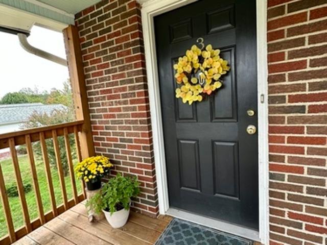 2 BR, 1 BA Apartment 2246 Kirby Rd, Unit 3, Milton, WV 25541