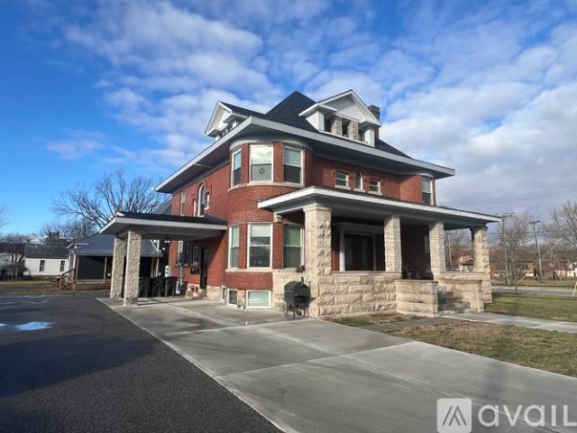 2 BR, 1 BA Apartment 226 East Washington Street, Unit B, Rensselaer, IN 47978