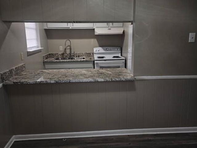 2 BR, 1 BA Apartment 228 Manson Ave, Unit B, Metairie, LA 70001