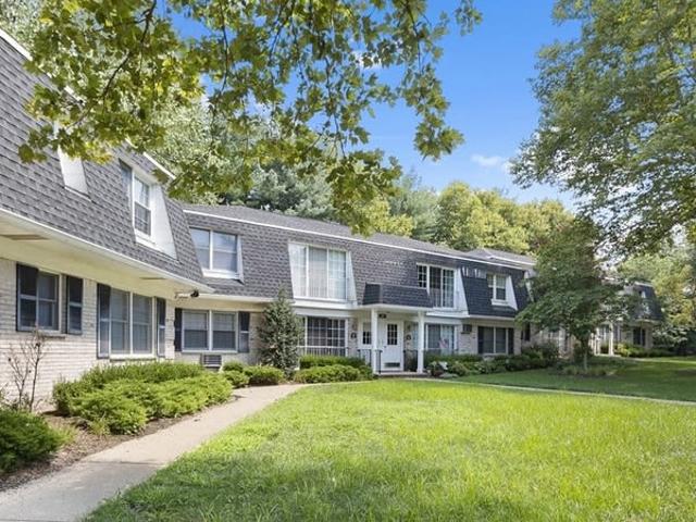 2 BR, 1 BA Apartment 229 Collignon Way Unit 3A, Westwood, NJ 07675