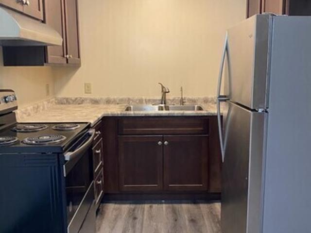 2 BR, 1 BA Apartment 22 1st St NW, Unit 2, Fairfax, MN 55332