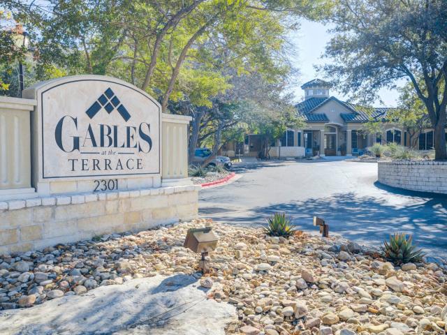2 BR, 1 BA Apartment 2301 S Mopac Unit 0822, Austin, TX 78746