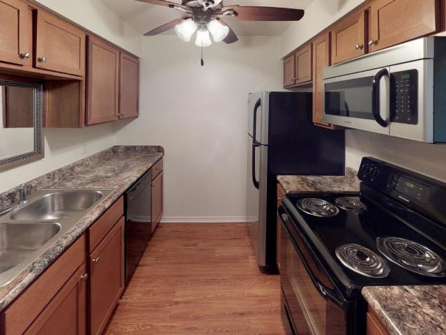 2 BR, 1 BA Apartment 2302 S 137th East Ave Unit 2320 C, Tulsa, OK 74134