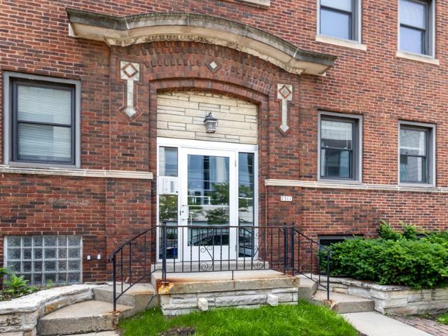 2 BR, 1 BA Apartment 2311 E North Ave, Milwaukee, WI 53202