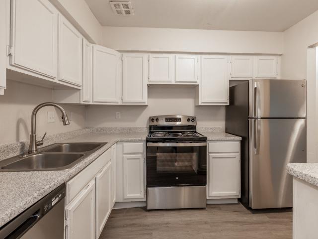 2 BR, 1 BA Apartment 2312 Victoria Drive Unit 2324 101, Kansas City, KS 66106
