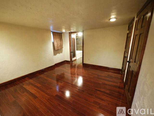 2 BR, 1 BA Apartment 231 West Steuben Street, Unit 4, Pittsburgh, PA 15205