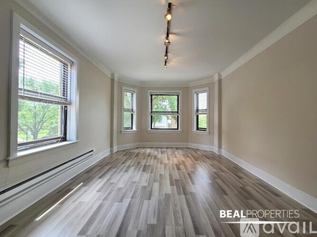 2 BR, 1 BA Apartment 2327 N Rockwell St, Unit 2 bed, Chicago, IL 60647