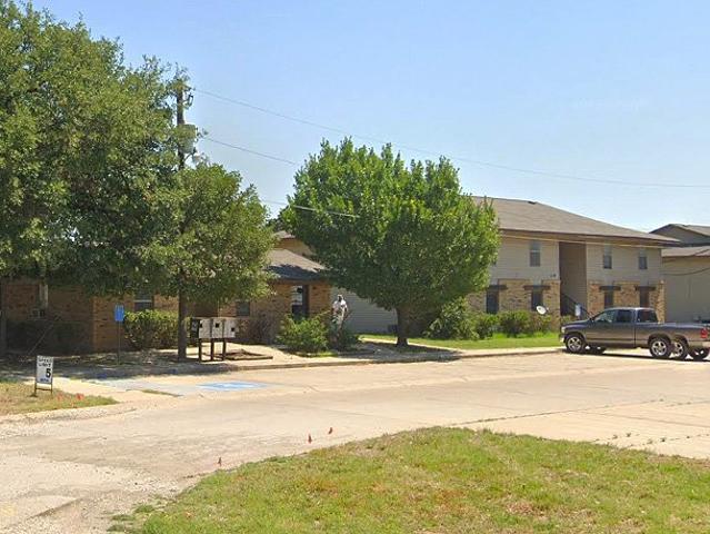 2 BR, 1 BA Apartment 2330 N. Hwy. 208, Colorado City, TX 79512