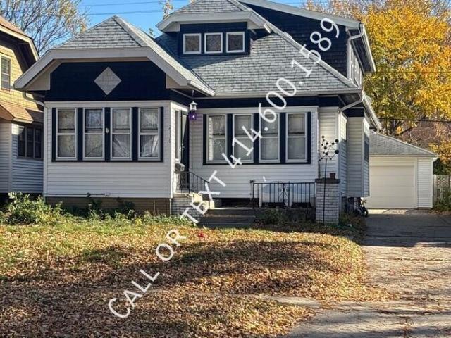 2 BR, 1 BA Apartment 2330A North 61st Street, Wauwatosa, WI 53213