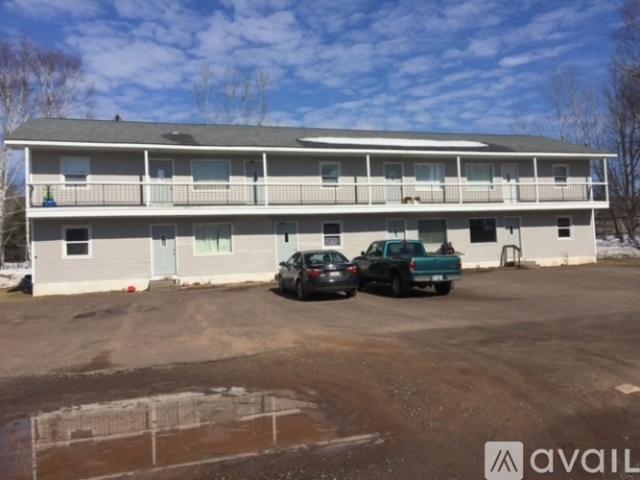 2 BR, 1 BA Apartment 23456 Dogwood Avenue, Unit 4, Dollar Bay, MI 49922