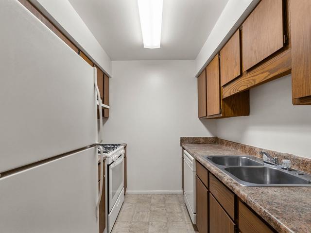 2 BR, 1 BA Apartment 2350 Thornybrook Drive Unit 01512, Columbus, IN 47203
