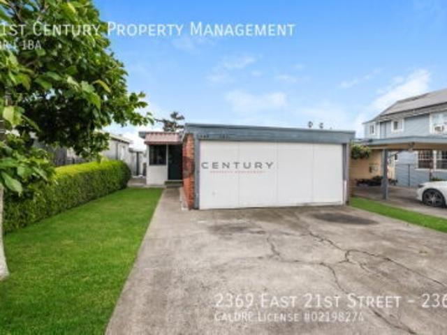 2 BR, 1 BA Apartment 2369 East 21st Street, Oakland, CA 94601