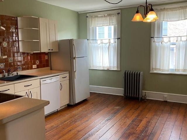 2 BR, 1 BA Apartment 236 East Hector Street, Conshohocken, PA 19428