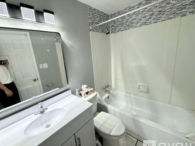 2 BR, 1 BA Apartment 23855 David Dr, Unit 115, North Olmsted, OH 44070