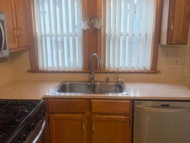 2 BR, 1 BA Apartment 238 Rivet Street, Unit 02, New Bedford, MA 02744