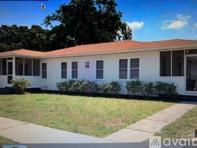 2 BR, 1 BA Apartment 23 S San Remo Ave, Unit 23, Clearwater, FL 33755