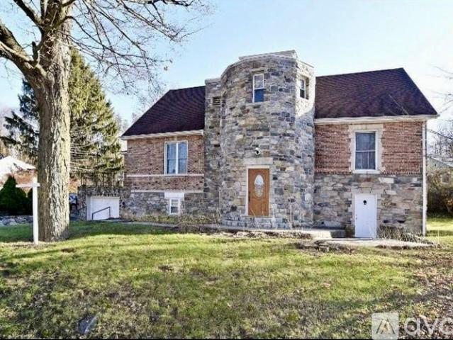 2 BR, 1 BA Apartment 2 Hollowbrook Place, Cortlandt Manor, NY 10567
