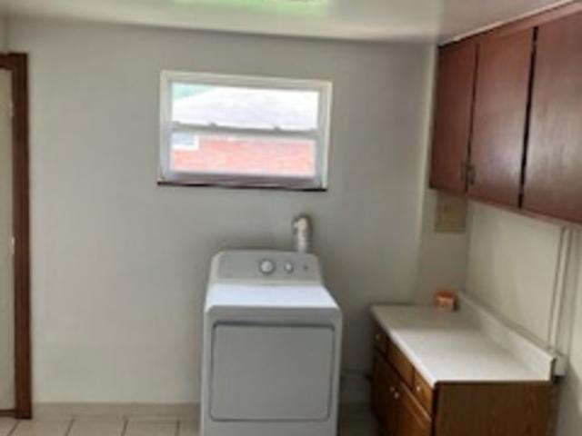 2 BR, 1 BA Apartment 3405 Oakwood Avenue, Youngstown, OH 44509