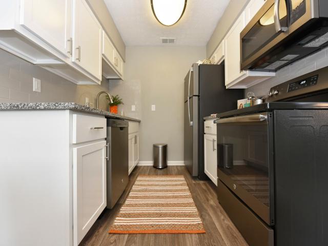 2 BR, 1 BA Apartment 3424 Breckenridge Lane Unit 3 Unit 3418 6, Louisville, KY 40220