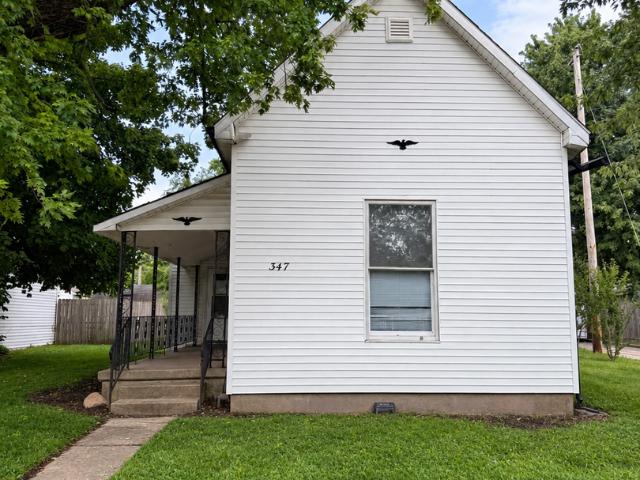 2 BR, 1 BA Apartment 347 W 3rd St Anderson, IN 46016
