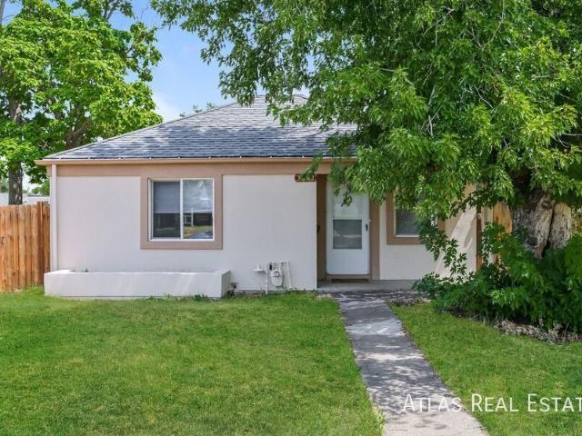 2 BR, 1 BA Apartment 3450 Birch Street, Denver, CO 80207