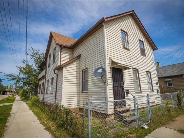 2 BR, 1 BA Apartment 3460 Erin Ave Down Unit, Cleveland, OH 44113
