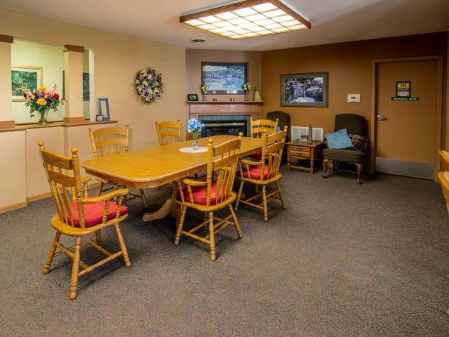 2 BR, 1 BA Apartment 3460 Starlite Drive Unit 1 306, Dubuque, IA 52003